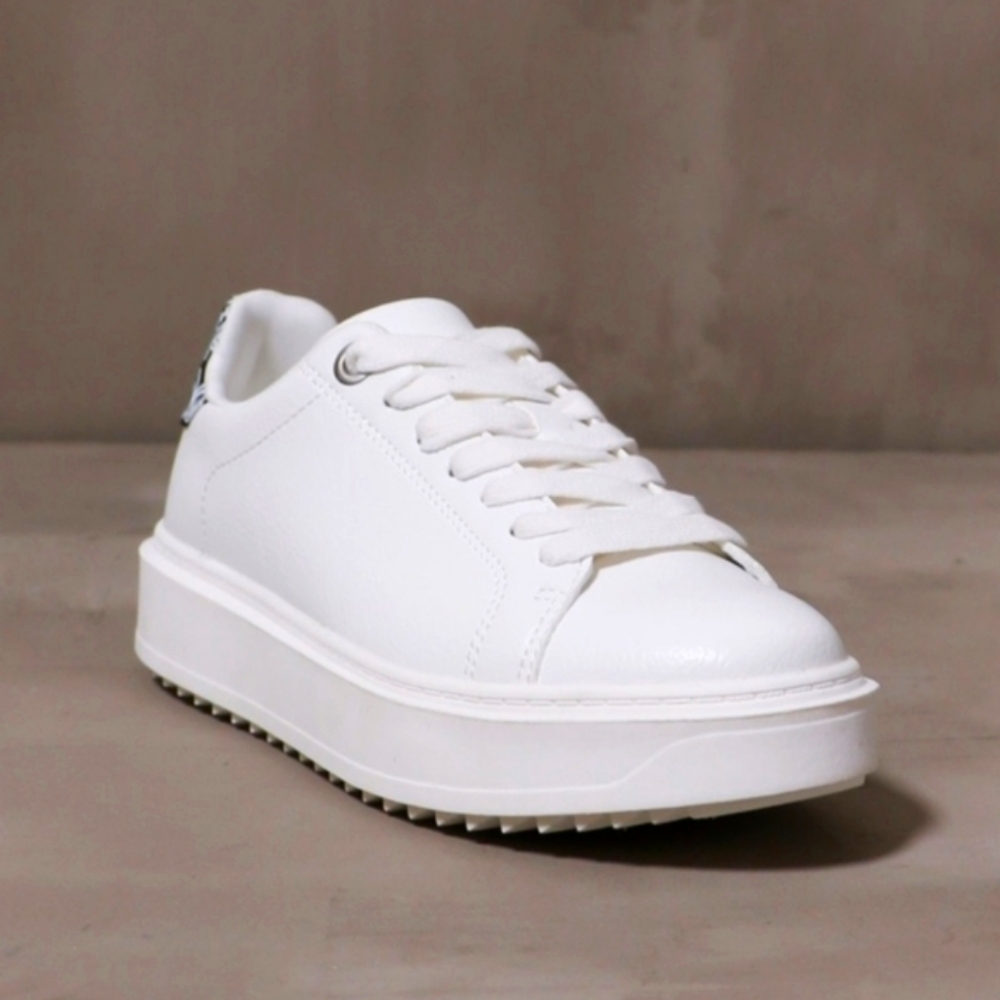 Target 'A New Day' Size-9.5 White & Dark Blue Peggy Sneakers BRAND NEW - Picture 5 of 10